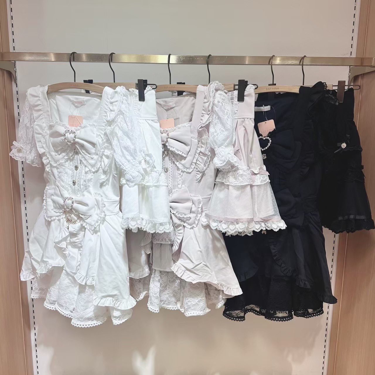 リズリサフロントカシュクールBIGリボンセットアップ