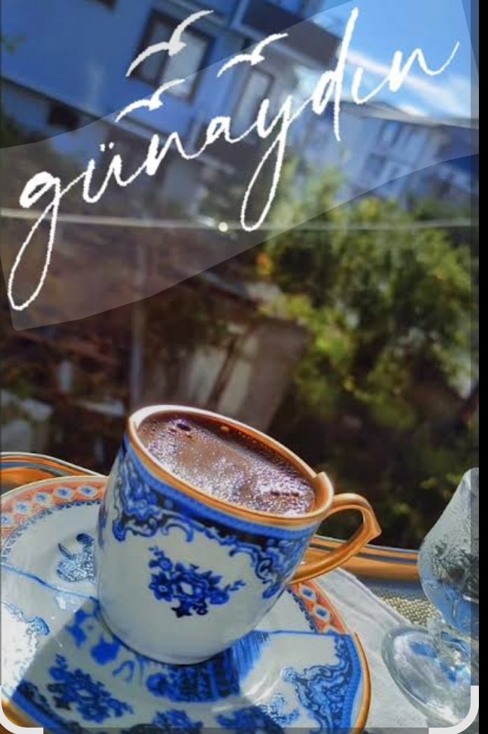 "Gözlerinin kahvesinden koy ömrüme , kırk yılın hatrına sen kalayım".. 

Günaydınnn ..kalbinizdeki yolunuza çıksın.. ☕🙏❤🌸