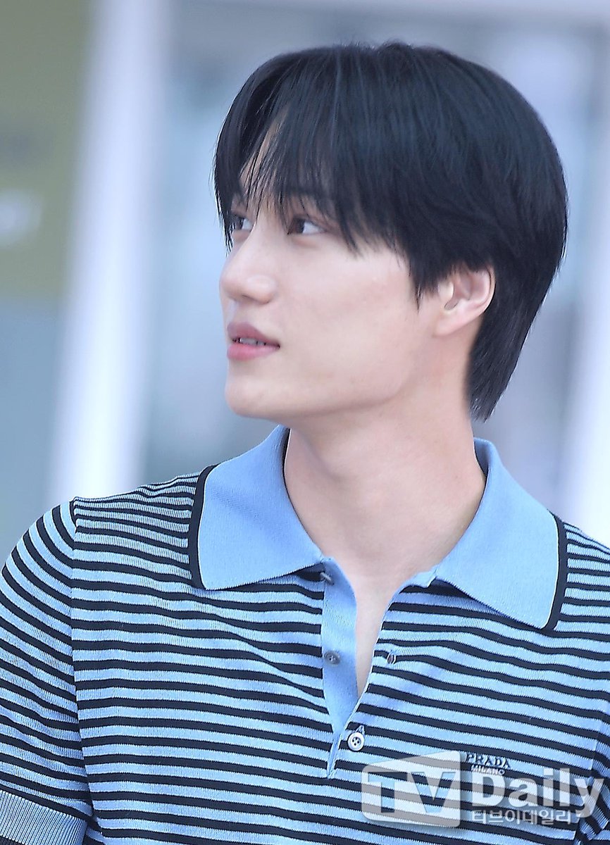 KaiB3ar_'s tweet photo. #KAIONinSG is trending 💃🥳💝🥰💞❤️🔥😍🔥
#KAI #카이 #카이버블
#KAION #KAI_KAION
#KAI_SOLO_CONCERT_TOUR
#2025_KAI_SOLO_CONCERT_TOUR_KAION
#KAION_IN_Singapore
#KAIONSG #KAIONSINGAPORE https://t.co/QWygE7QeMH