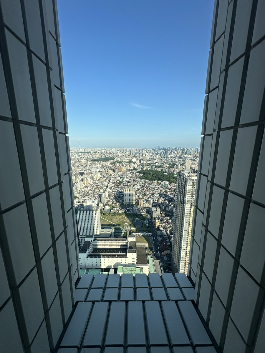 sergejcvet's tweet photo. #sunshine60observatory #tenboupark https://t.co/rs2IphHLVC