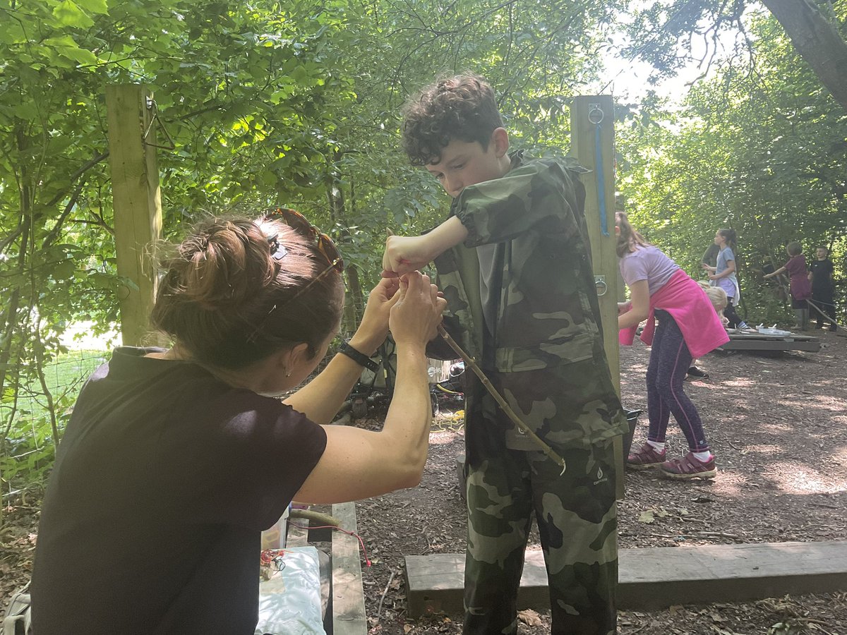 PDA_Y5's tweet photo. Amazing time at Forest school yesterday! Working together, problem solving and exploring the great outdoors! 🌱🍃🌟😊 so brilliant to see them all embracing the day! #pdaforestschool https://t.co/dMXTHfkwNZ