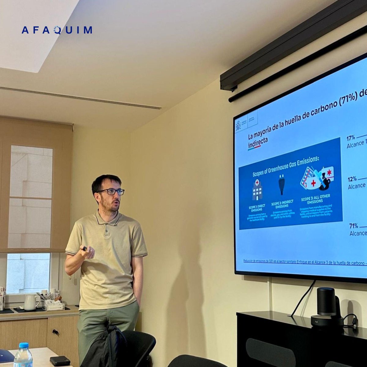 🔵 El pasado 𝟭𝟮 𝗱𝗲 𝗷𝘂𝗻𝗶𝗼, tuvimos el honor de celebrar la 𝗔𝘀𝗮𝗺𝗯𝗹𝗲𝗮 𝗚𝗲𝗻𝗲𝗿𝗮𝗹 de <a href="/afaquim_asoc/">AFAQUIM</a> , un espacio clave de reflexión estratégica y diálogo sectorial para avanzar en los retos comunes de la industria química para la salud. #QuímicaParalaSalud #Pharma