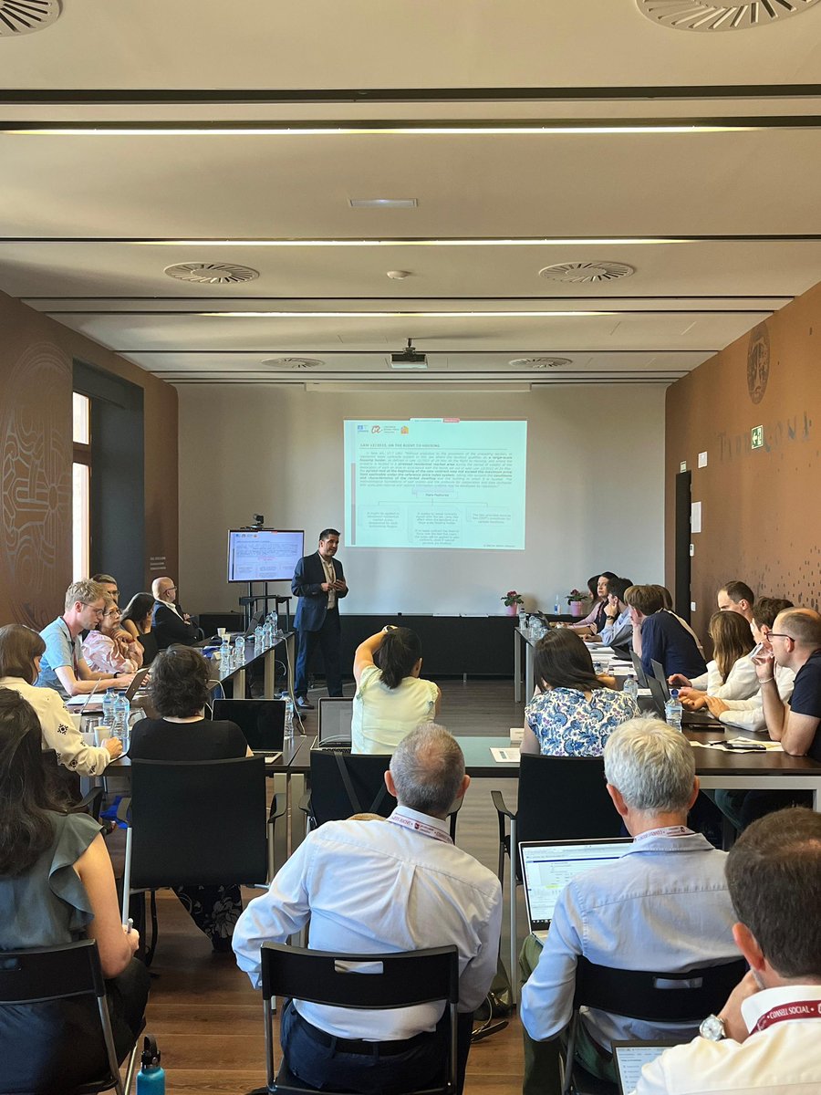 Sergio Nasarre Aznar (@snasarrea) on Twitter photo Comienza el workshop internacional de control de rentas de los alquileres <a href="/housingchairurv/">Cátedra UNESCO de Vivienda</a> con 22 papers de 15 países. Comienza el workshop internacional de control de rentas de los alquileres <a href="/housingchairurv/">Cátedra UNESCO de Vivienda</a> con 22 papers de 15 países.