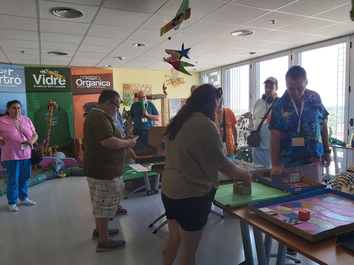 😊 Ayer, la @fundacionaldaba - Centre Ocupacional Llaflor nos visitó en el Parque de Tecnologías Ambientales de Mallorca. Fue una experiencia llena de aprendizaje, entusiasmo y muchas sonrisas. Nos alegra mucho poder compartir momentos así, fomentando la inclusión y el compromiso