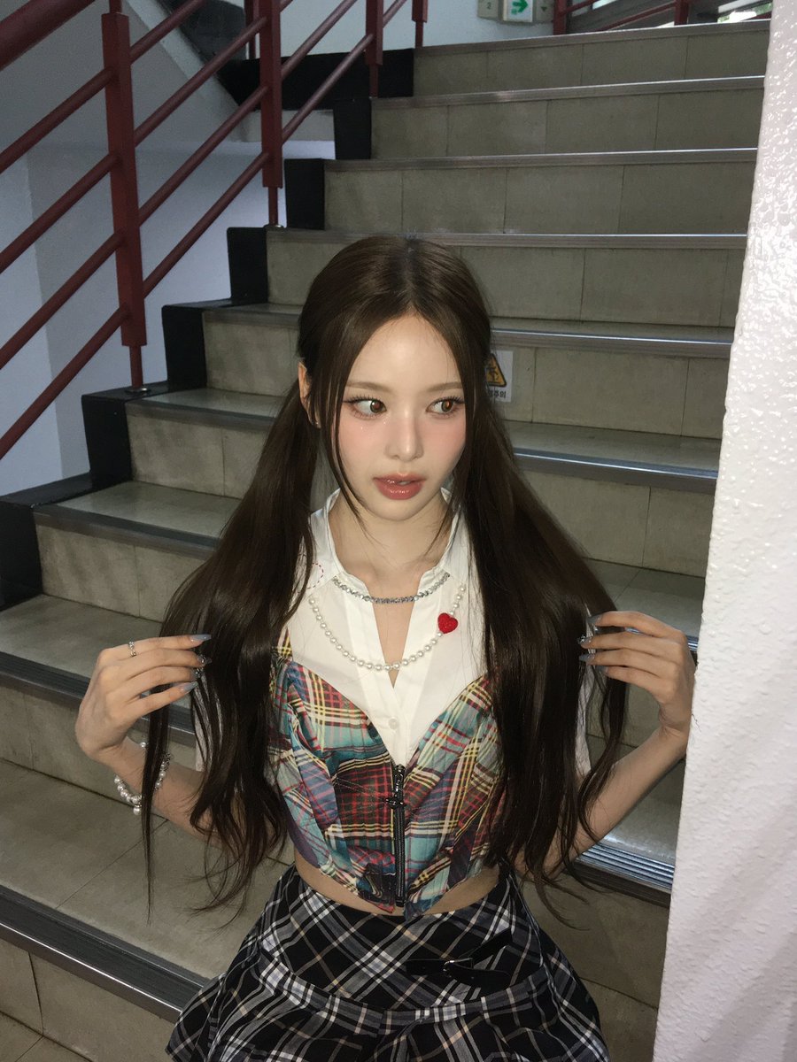 bangjeemn's tweet photo. Bbang pigtails.🤍 https://t.co/aAINAKm1Wn
