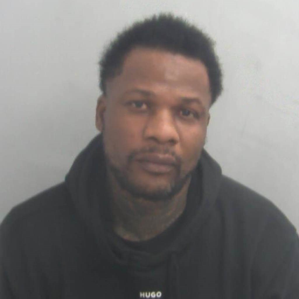 London & UK Street News tweet media