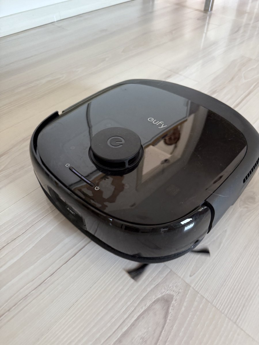 MikyAncona's tweet photo. eufy Omni E25 Robot Vacuum Cleaner
https://t.co/919HebbKqY
#eufy #eufye25 #robot #robotvacuumcleaner #mikyancona #tech #technology #hydrojet #vacuumcleaner @EufyOfficial https://t.co/Z8AH1uKiOV
