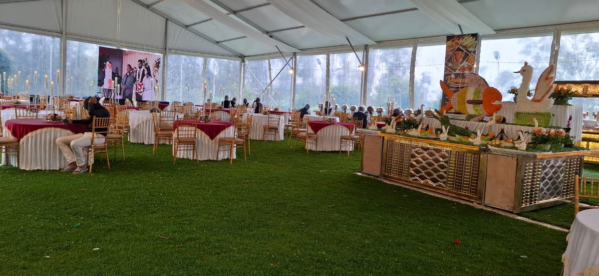 monarchooty's tweet photo. Glimpses of a wedding that lit up our hearts!
Moments like them, always bring us together. 💫

#Weddings #Memories #TheMonarch #Ooty https://t.co/XECklmn5Ga