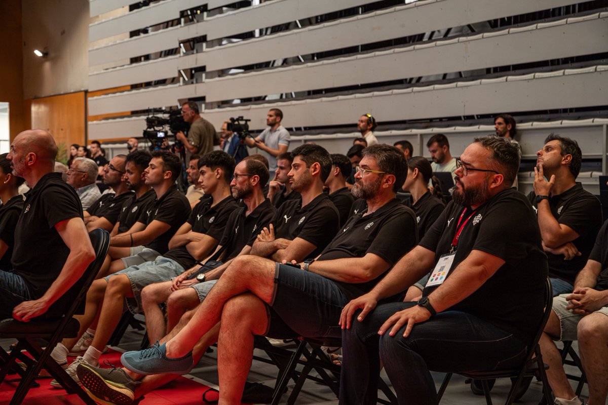 unigirona's tweet image. Bon dia, Girona! ❤️‍🔥