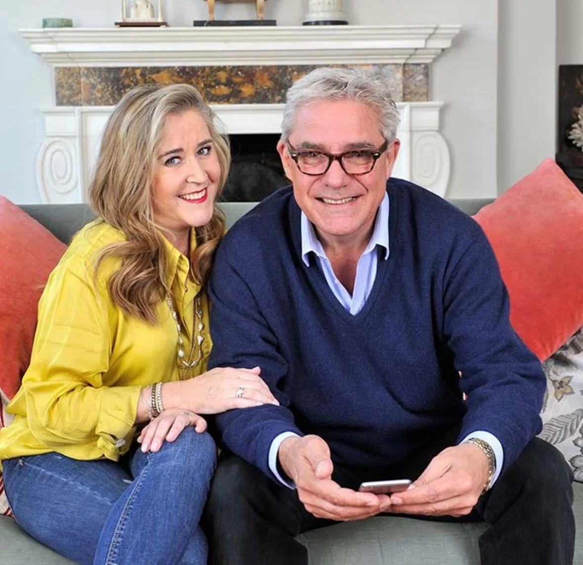 CHAOS Radio 🔊 (@chaosradiouk) on Twitter photo Who remembers these superstars from Gogglebox?📺
OG cast members, <a href="/stephanddom/">Steph and Dom</a>, are joining <a href="/rosslannon/">Ross Lannon</a> live this morning!
Tune in from 10:00:
📻 105.6FM #StAustell
💻 chaos.radio
#KeepItCHAOS #Gogglebox #UKRealityTV Who remembers these superstars from Gogglebox?📺
OG cast members, <a href="/stephanddom/">Steph and Dom</a>, are joining <a href="/rosslannon/">Ross Lannon</a> live this morning!
Tune in from 10:00:
📻 105.6FM #StAustell
💻 chaos.radio
#KeepItCHAOS #Gogglebox #UKRealityTV