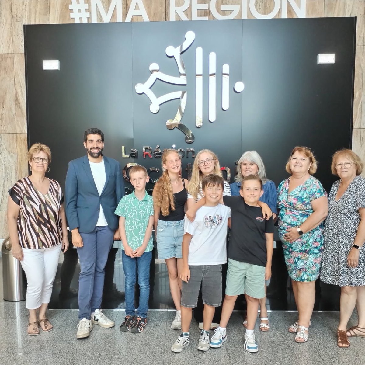 GuillaumeDAC's tweet photo. Accueil de 4 Conseils municipaux de Jeunes du #NordToulousain à l’Hotel de Région d’#Occitanie de #Toulouse, accompagnés des Maires et élus.
Avec @CaroleDelga et @kamelchibli , l’#Occitanie est la Région des #Jeunesses!
#Bazus #Garidech #Gragnague #MontastrucLaConseillère https://t.co/D7rgOfBbIB