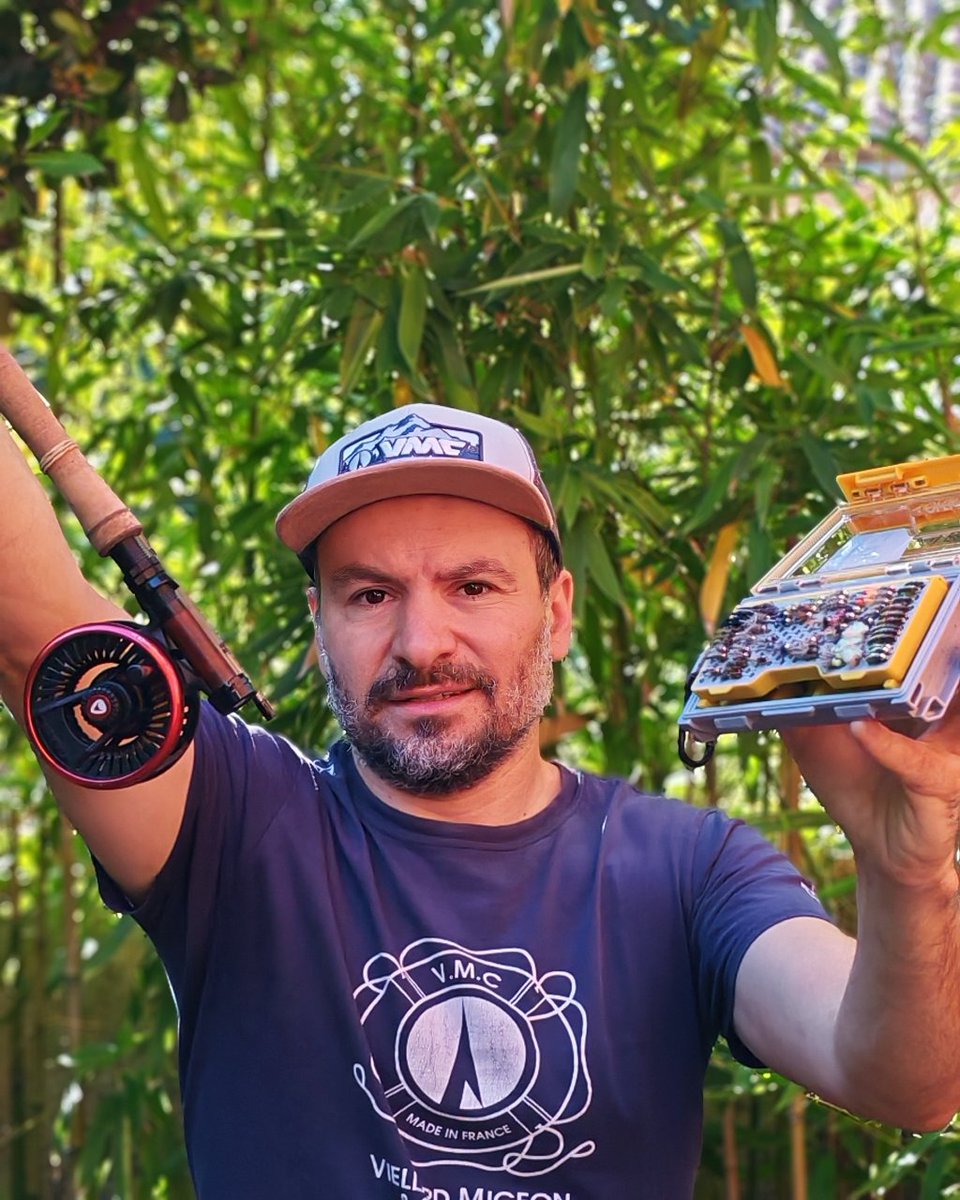 FishingScarna's tweet photo. Vidéo tuto ultime sur la pêche en Nymphe au fil : Montage, noeuds, action etc vous saurez tout sur l'une des meilleures technique de pêche que nous connaissons ! A voir ici : https://t.co/4P28RWBEkq
.
#pêche #scarnafishing #tutopêche #nympheaufil #pechealamouche #flyfishing https://t.co/QrHsmMbRyR