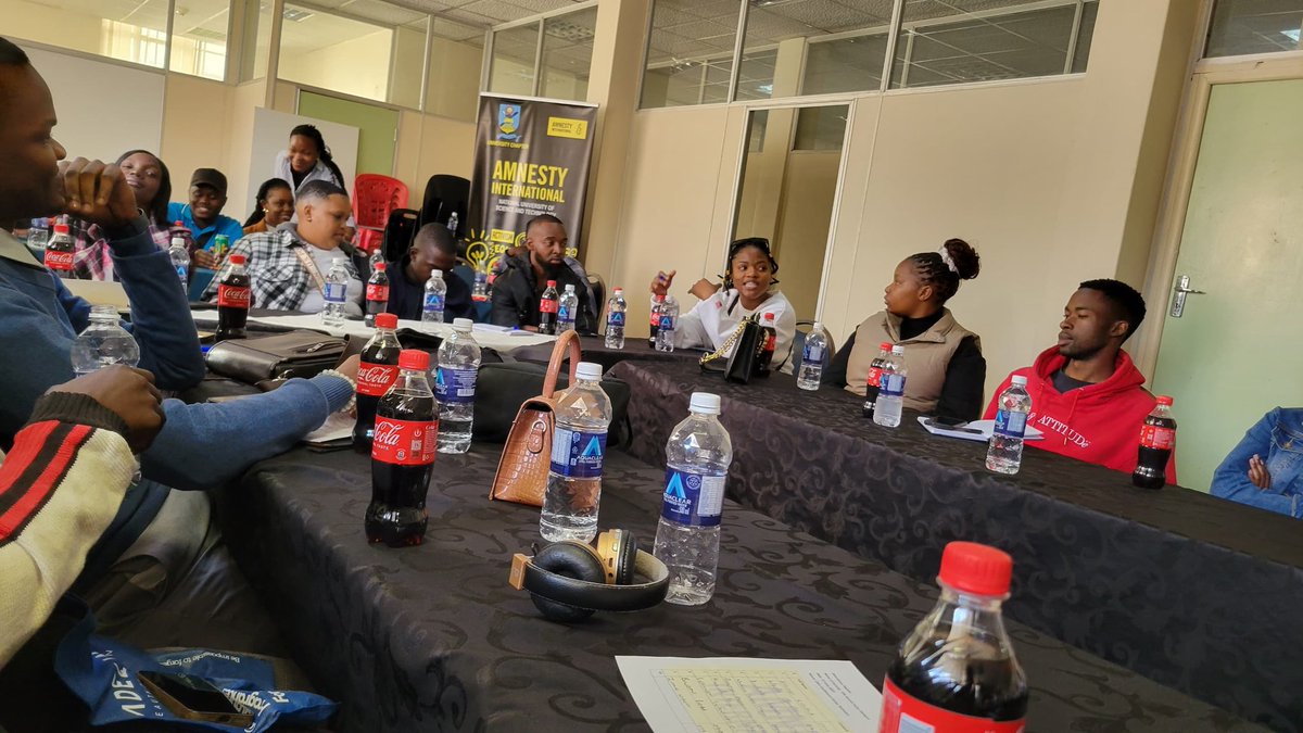 TheGirlsTable tweet media