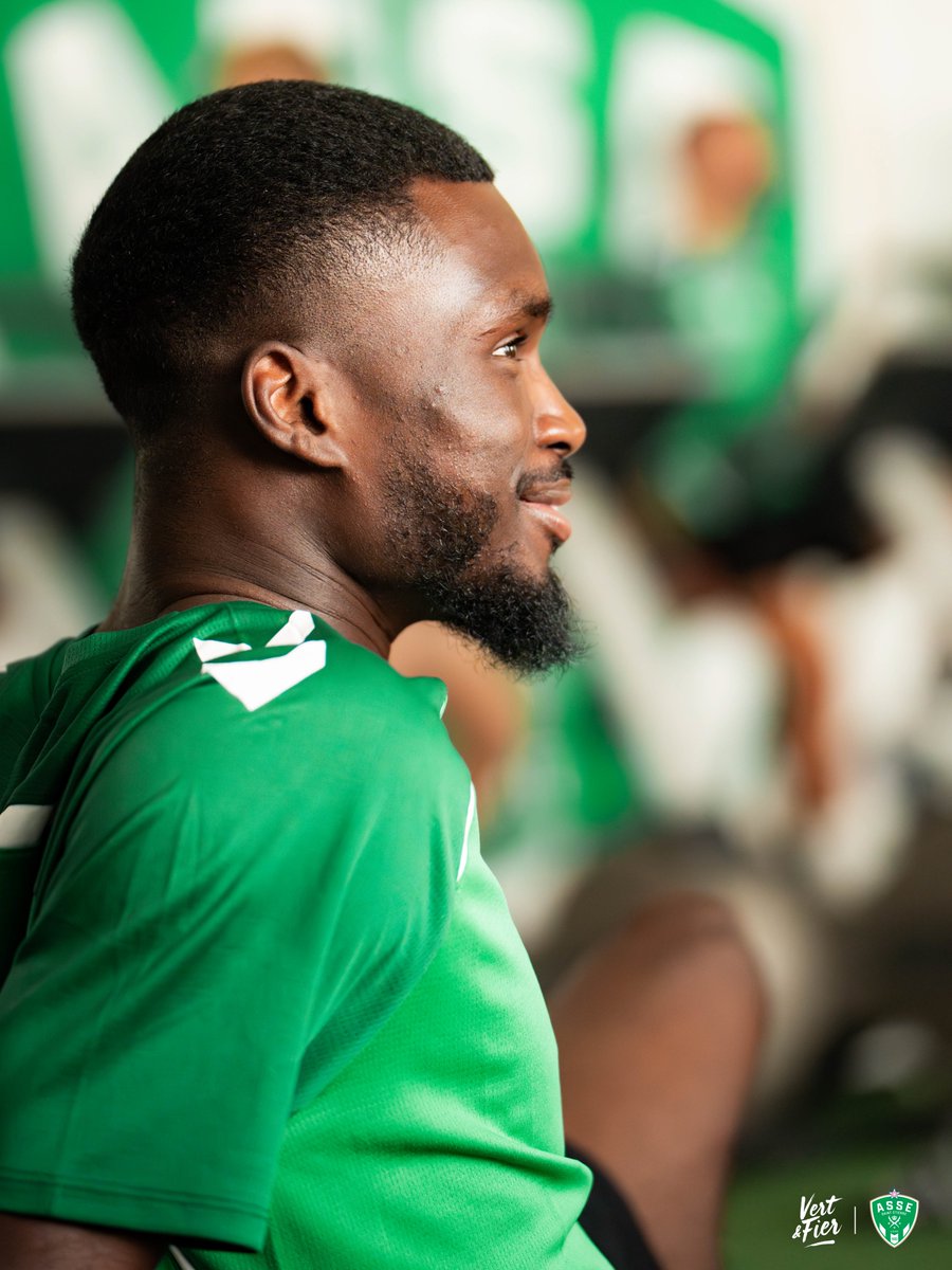 ASSEofficiel's tweet photo. 📍 Premier arrêt pour les Verts : la salle d'activation ! 

Et c'est l'occasion de saluer un retour de prêt, celui de Beres Owusu ! 👋💚 https://t.co/UPLFdSY0UY