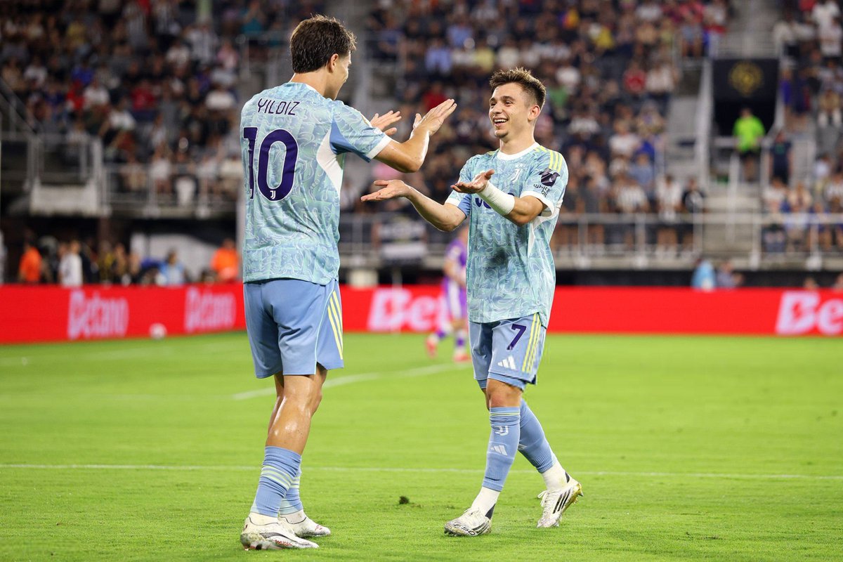 𝐅𝐔𝐂**** 𝐁𝐀𝐋𝐋𝐄𝐑𝐒.