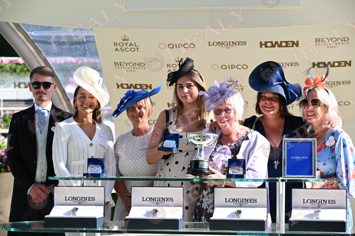 Pat Healy (@patcashhealy) on Twitter photo Royal Ascot 18-June-2025
Miss Information and <a href="/oismurphy/">Oisín Murphy</a> win Kensington Palace for owner Susan Bunny & <a href="/NormanStud/">Norman Court Stud</a> and trainer Andrew Balding with groom Evie Heyes.
(c)healyracing.ie Royal Ascot 18-June-2025
Miss Information and <a href="/oismurphy/">Oisín Murphy</a> win Kensington Palace for owner Susan Bunny & <a href="/NormanStud/">Norman Court Stud</a> and trainer Andrew Balding with groom Evie Heyes.
(c)healyracing.ie