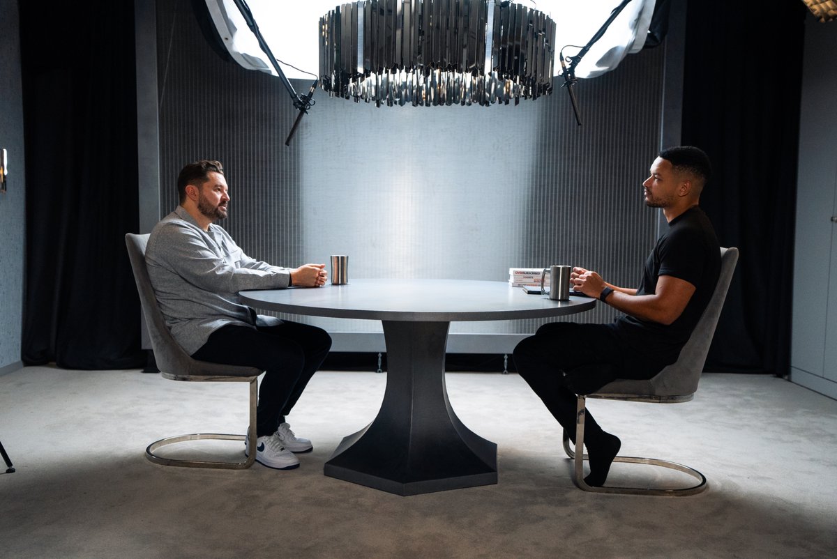 DanielPriestley's tweet image. I've been on Diary of a CEO with @StevenBartlett five times...
1. Feb 2024 - Entrepreneur mindset, AI, pitching, creating products...
youtu.be/u0o3IlsEQbI?si…
2. January 2025 - Building relationships at scale, 7-11-4 principle, personal branding, positioning and…
