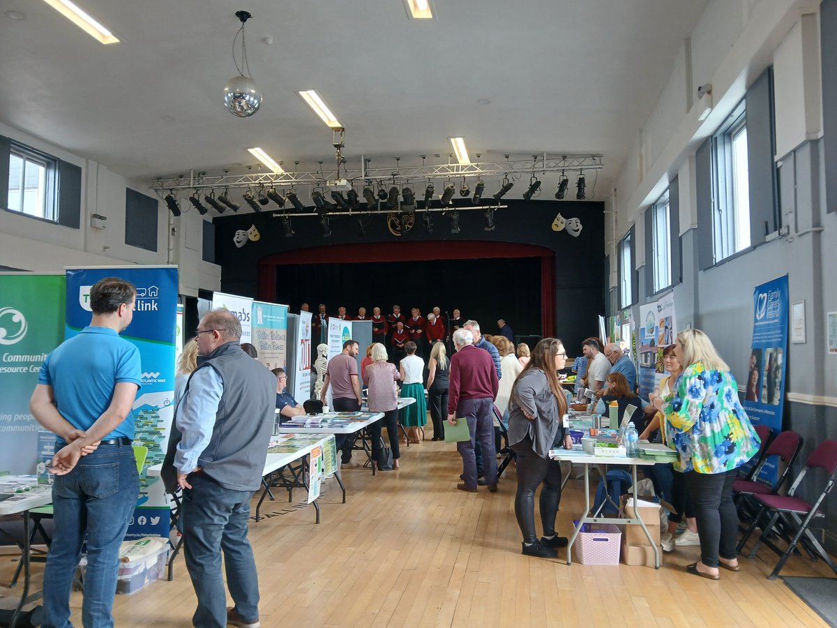 Mariodonovan08's tweet image. ➡️There was a fantastic turnout for the Men’s Health Awareness Event in Killorglin on Wed. 11th June.
⚕️Over 30 different HSE services & supports were in attendance & CPR training was provided on the day. Thanks to all involved and to all who attended.