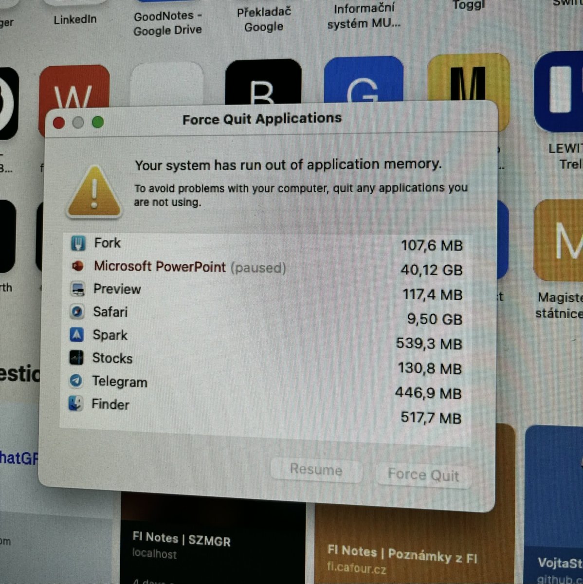 struhy_xd's tweet image. What the hell is powerpoint doing