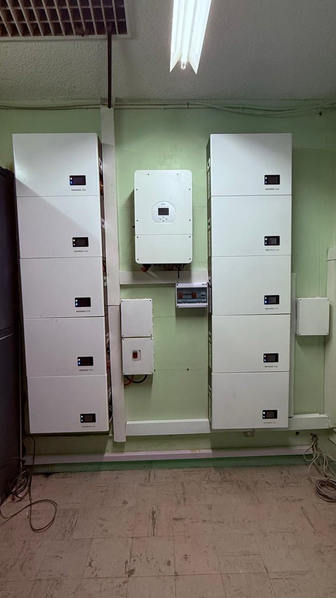 GeolabsSolar's tweet photo. Frame 1: 5kw with 8panels of 590w and 2pcs 6.144kwh lithium batteries @ 498k

Frame 2: 10pcs 6.144kwh lithium batteries, 12kw inverter and 24pcs 590w solar panels @ 2.8m

Contact us for a free quotation on:
📱 0716116964/0756775003
✉️ info@geolabssolar.com https://t.co/gXR21WvYK7