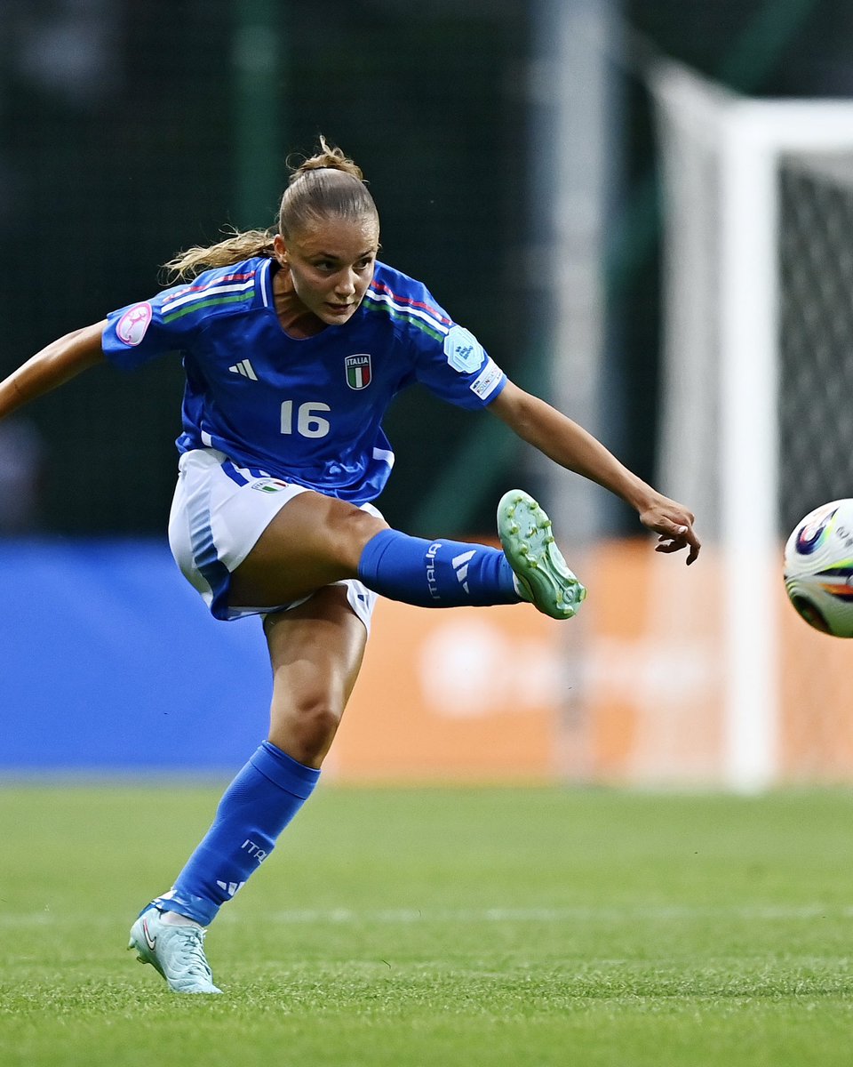 🇮🇹 Complimenti alle Azzurrine che, con la vittoria sulla Svezia, hanno centrato la qualificazione al Mondiale Under 20 del 2026

Daje, ragazze! 🫶

#ASRomaWomen #U19WEURO