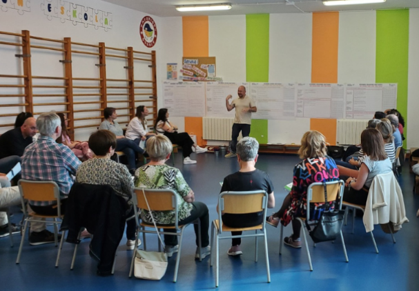 👥 Auzotik Galdakaoko 1, 2, 3 eta 6 eremuetako Lurralde Kontseiluak auzotarren proposamenei forma ematen jarraitzeko bilduko dira datozen asteetan

🔗 labur.eus/Auz1236

ℹ️ Saioak ekainaren amaiera eta uztailaren hasiera bitartean izango dira.

#Galdakao