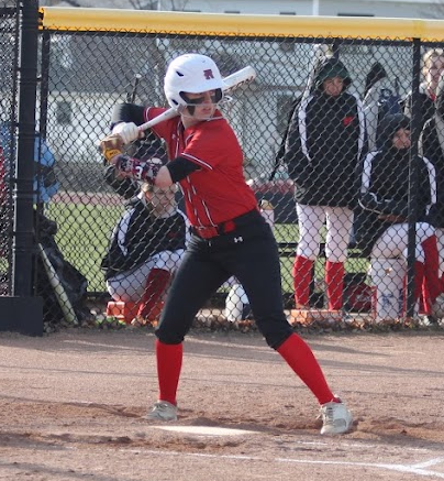 RMHSMAsoftball tweet media