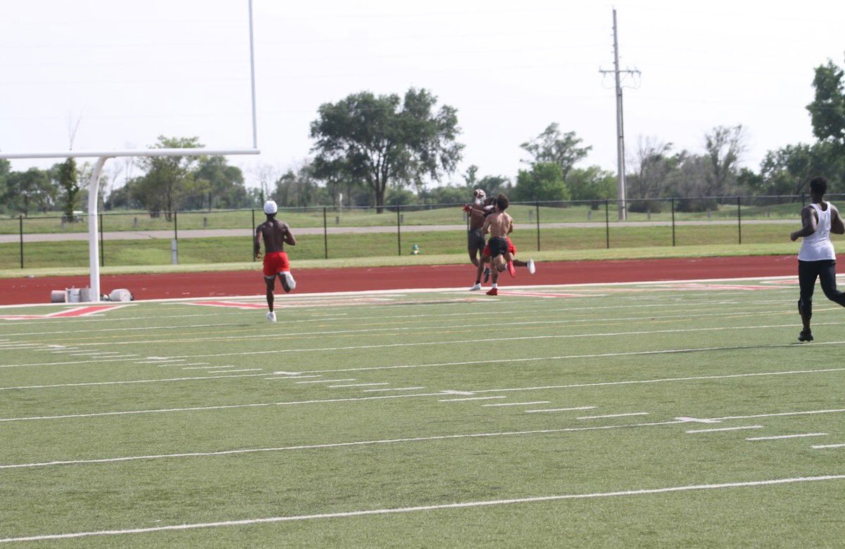 cameron_hunter6's tweet image. Mid season Form! Full Qualifier! WR 5’11 180 Coffeyville CC @CoachYancy_ @Coach_DreB @coach_dobler #staydown