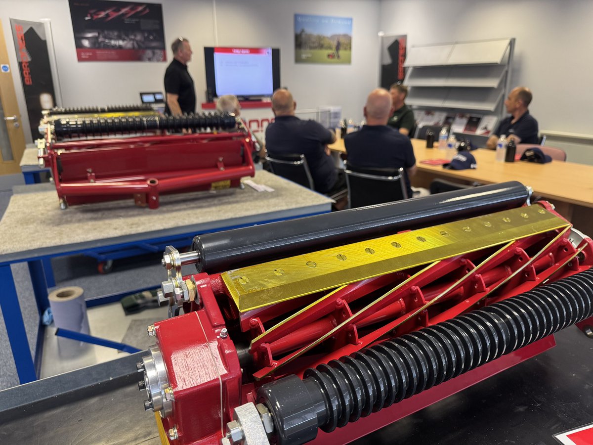 Baronessuk tweet media