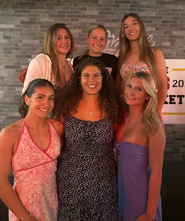 RMHSMAsoftball tweet media