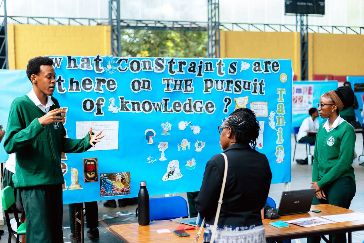 GHA_rwanda's tweet image. Our Grade 11 students presented their TOK Exhibition to parents, teachers and classmates.
Special thanks to Mr. Audace Niyonkuru, a GHA alumnus and guest speaker, for joining us and encouraging students to learn with curiosity and critical thinking.💭🔍💡
