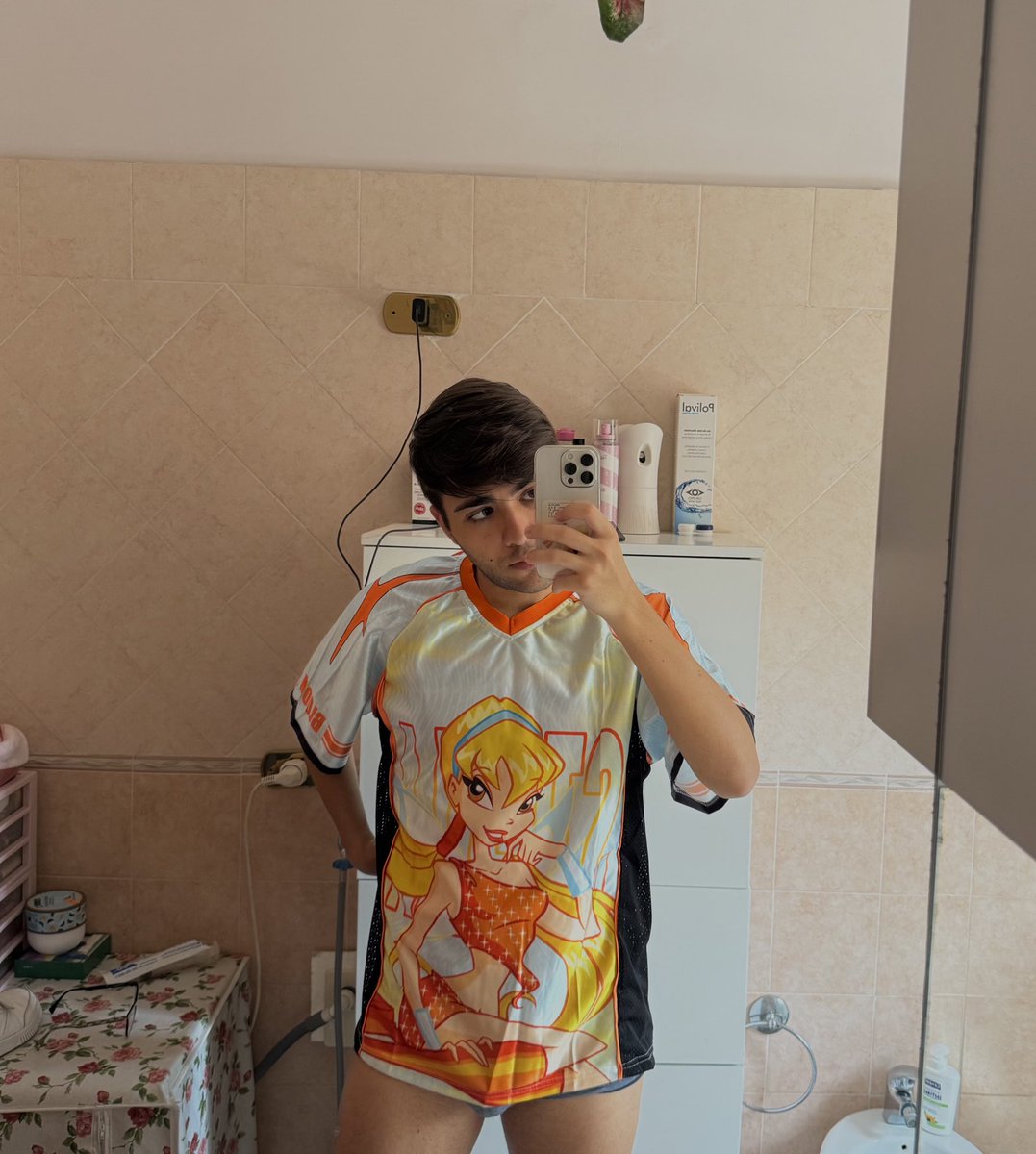 Stxvfano's tweet photo. mi sono sempre piaciute le winx https://t.co/2XHuRtn2ec