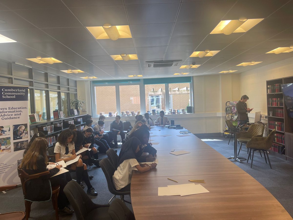 Students enjoyed an engaging podcast workshop hosted by Paul Connolly. He shared insights and tips on storytelling, production and the power of audio journalism.