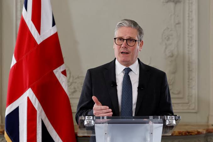 BREAKING:

UK PM keir Starmer says that the USA must negotiate with Iran rather than join war .