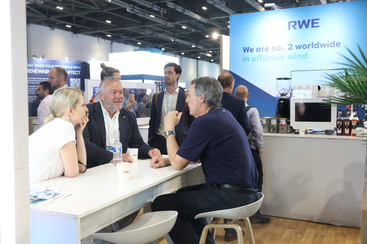 RWE_UK's tweet image. As proud partners at #RUKGOW, RWE had a fantastic 2 days showcasing offshore wind.
From panels with industry leaders to our packed stand and supply chain workshop — it was great to see such strong engagement across the sector.
Thanks to @RenewableUK for another inspiring event