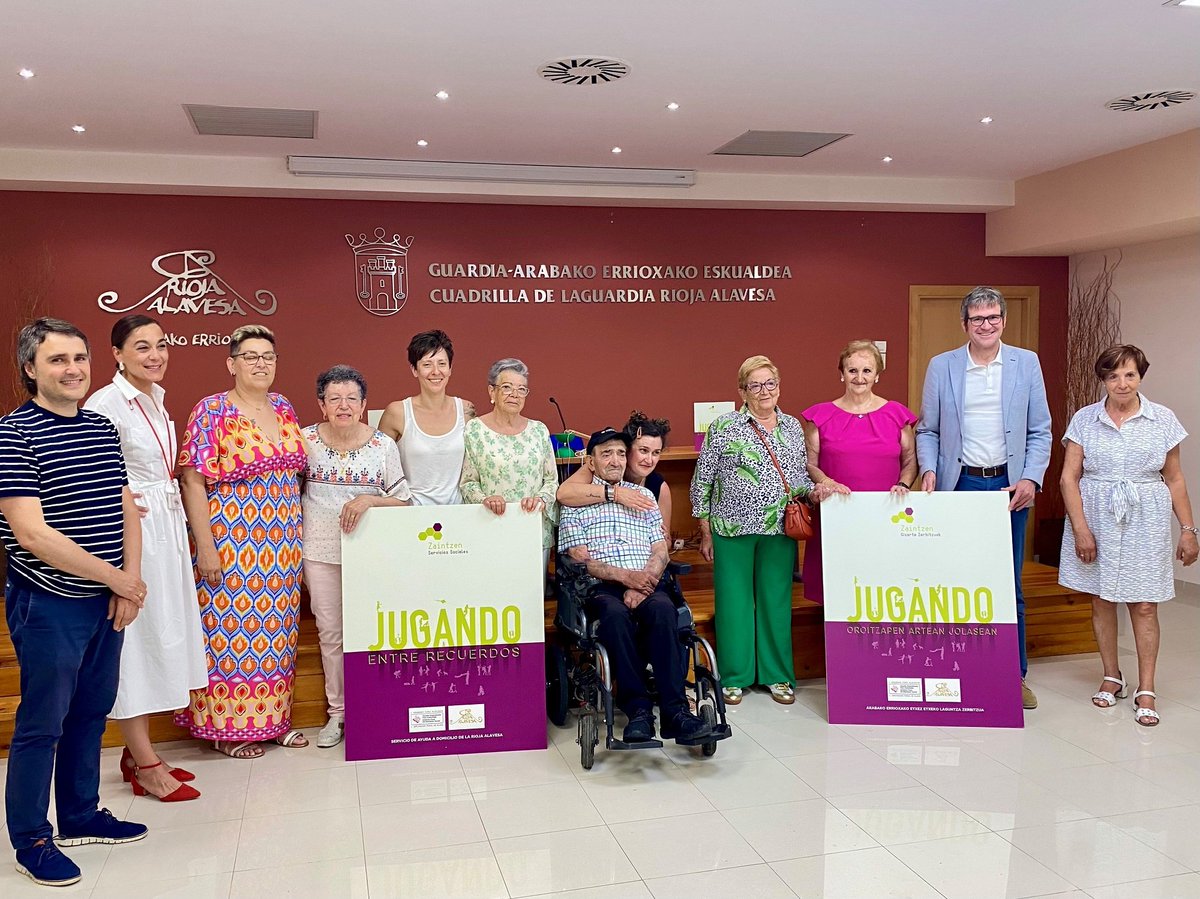 🎲👵👧 ‘Jugando entre recuerdos’ rescata juegos tradicionales gracias a los recuerdos de personas mayores del Servicio de Ayuda a Domicilio en #RiojaAlavesa

Una forma de unir generaciones, preservar la memoria y recuperar la imaginación de antes 👇
labur.eus/efuseurm