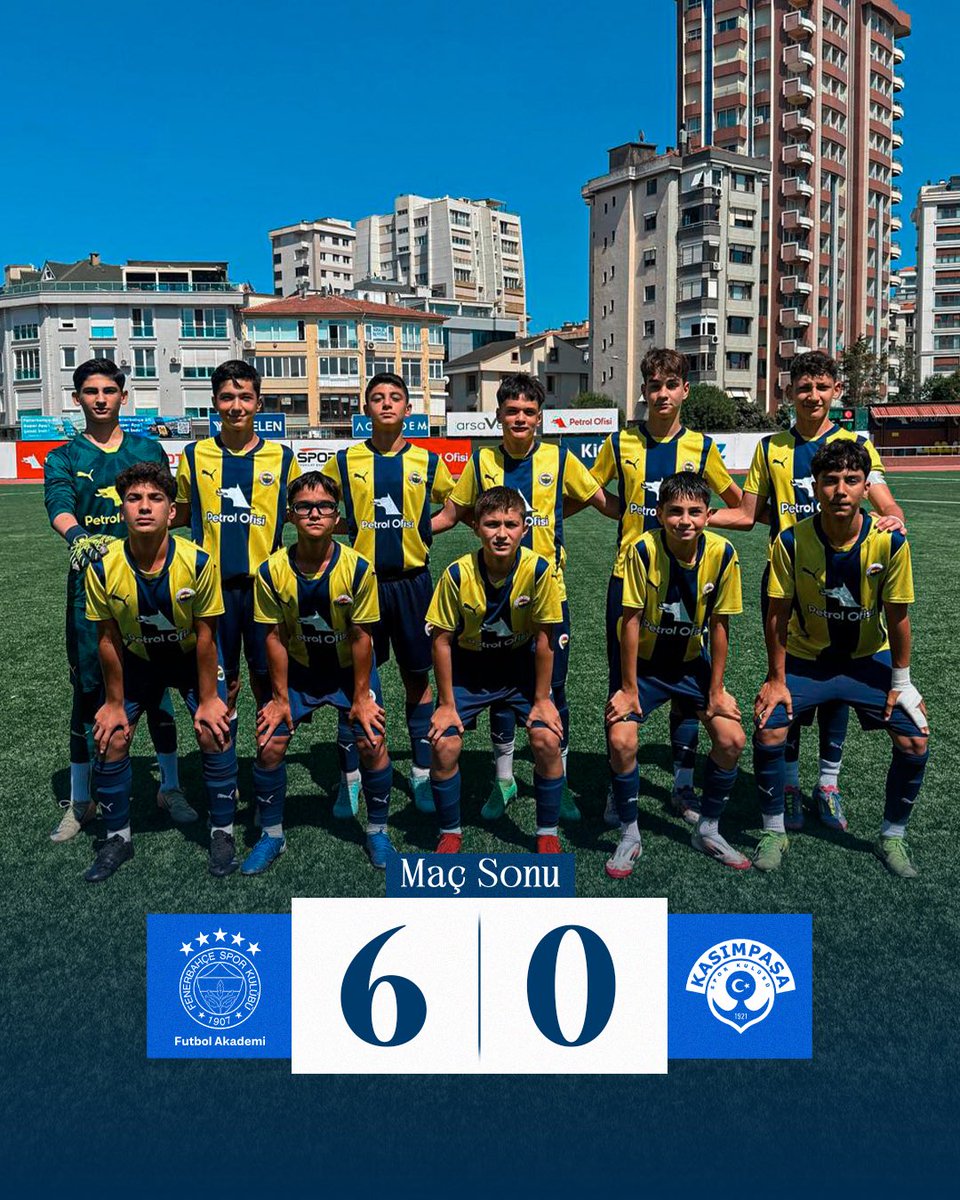 Evimizde 6 golle kazanıyoruz! 💪 

U13 Ligi Maç Sonucu 

Fenerbahçe 6-0 Kasımpaşa

33’, 44', 58’ Egemen Çelik
41' Miran Ares Arslan
52' Emir Alp Kılıç
59' Emir Kerem Yamaç

#GençKanaryalar