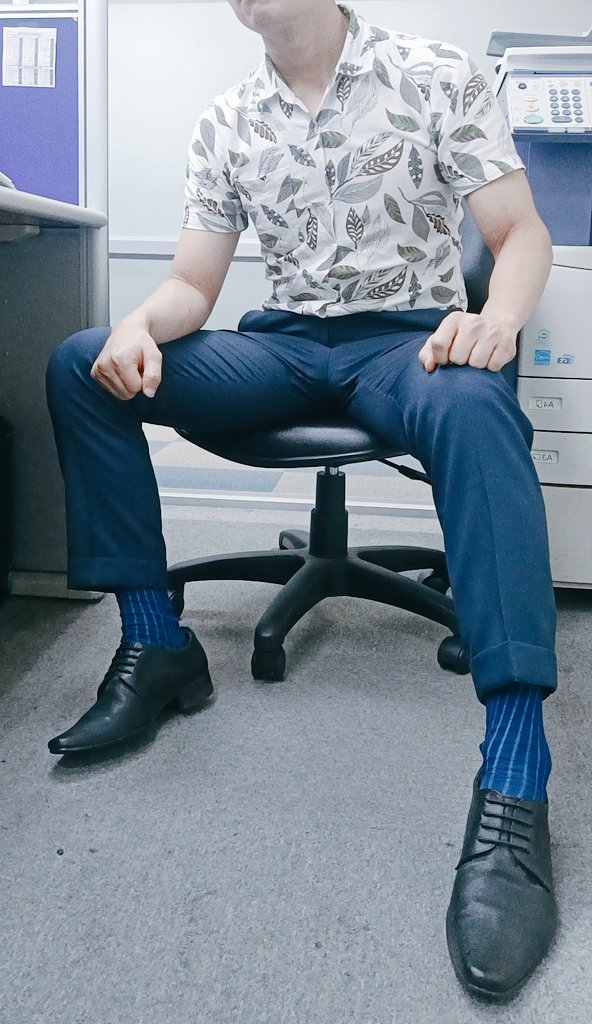 下班本性 (@rcxah5vclssiqo3) on Twitter photo 