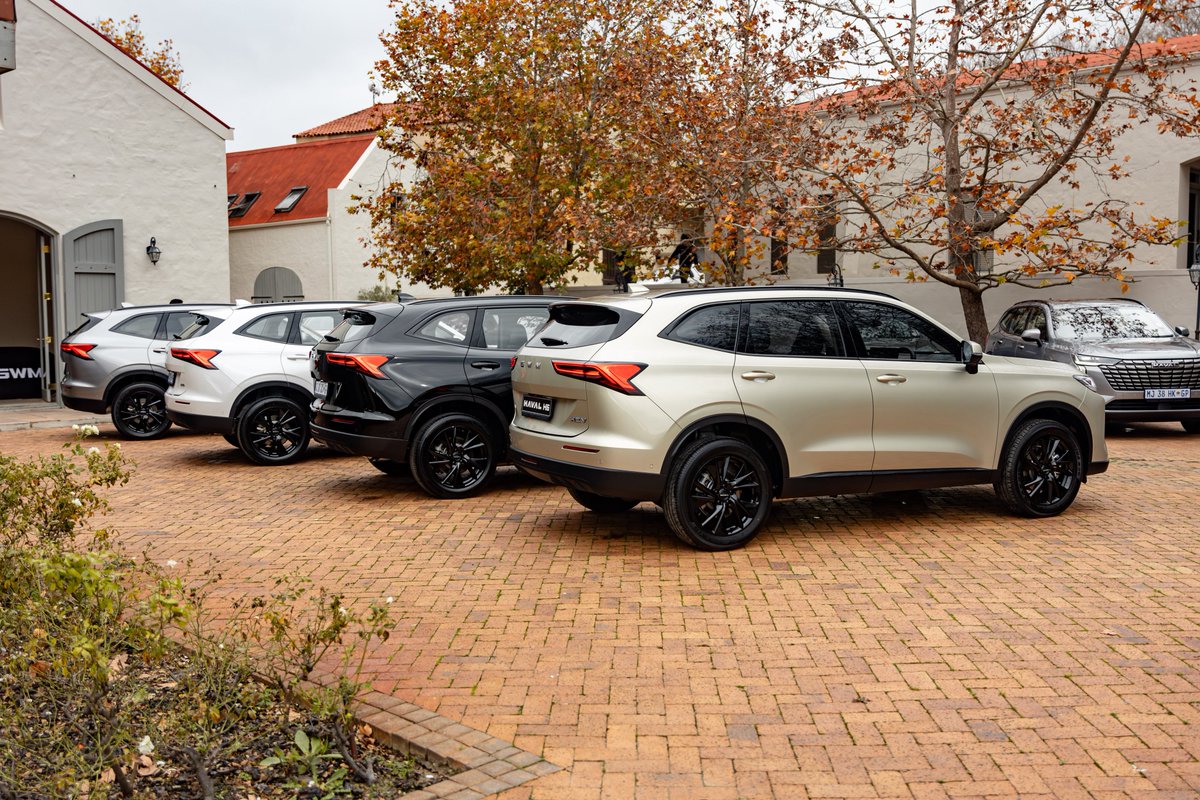 …179kW/530Nm. The former is paired with a 9-speed automatic transmission while the latter employs a DHT gearbox. There are 6 model derivatives to choose from. Pricing starts at R495,500 and tops out at R614,500.