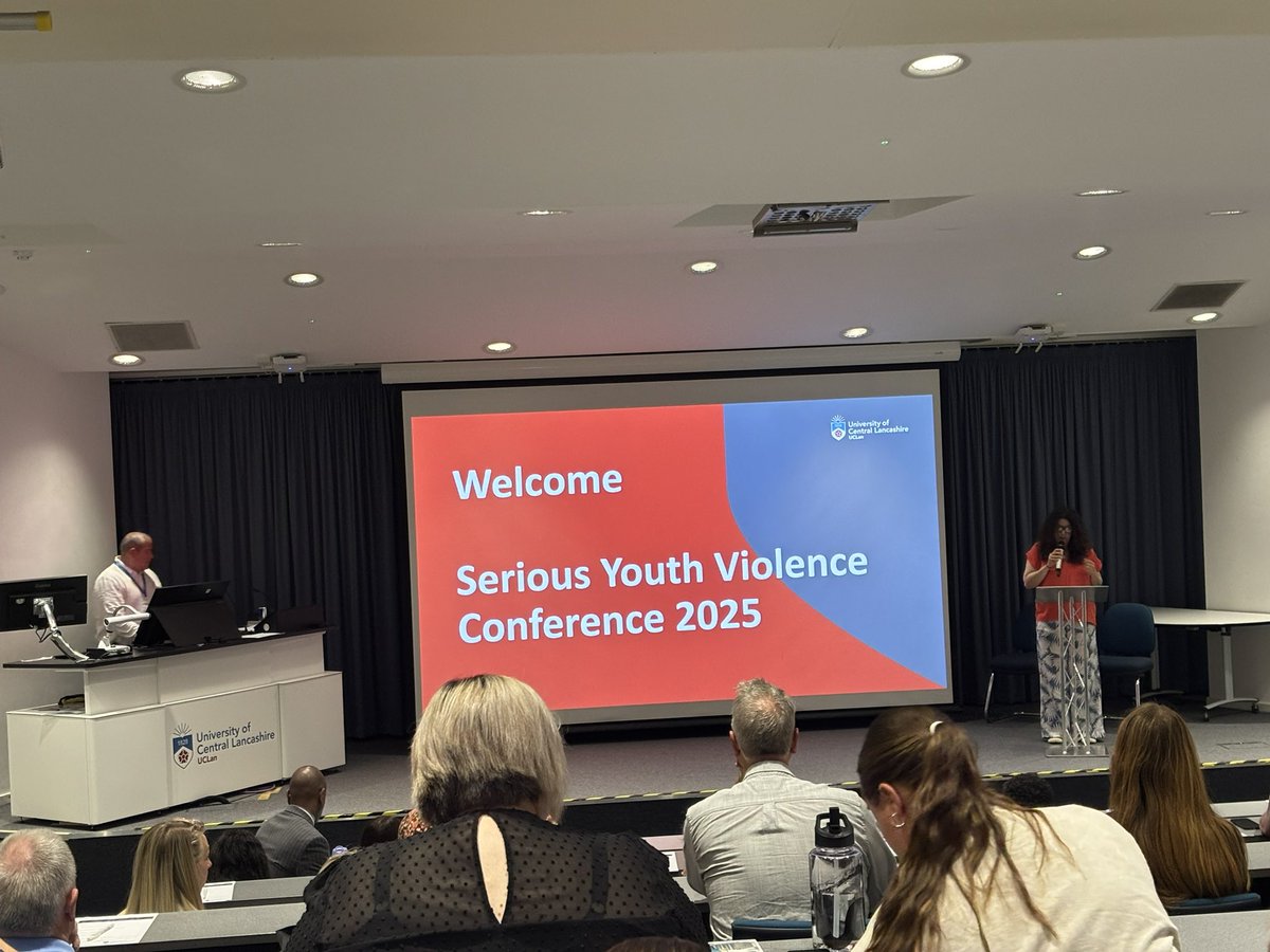 Dr. Jen Hough 🦉 tweet media