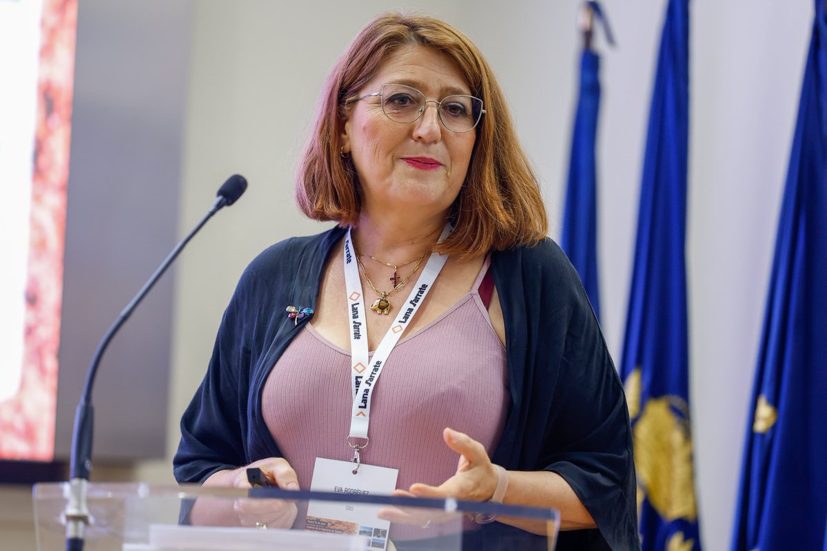 TecnoAqua - el agua nos define (@tecnoaqua) on Twitter photo Finalizando el bloque 4, Eva Rodríguez de UTE EDAR Ranilla <a href="/Facsa_es/">FACSA. Ciclo Integral del Agua</a> - Sando detalla los cambios en la estructura del fango hidrolizado y sus repercusiones sobre el proceso.
#tecnoaqualodos #jornadatecnoaqua <a href="/FormacionGBS/">Bioindicación GBS</a> Finalizando el bloque 4, Eva Rodríguez de UTE EDAR Ranilla <a href="/Facsa_es/">FACSA. Ciclo Integral del Agua</a> - Sando detalla los cambios en la estructura del fango hidrolizado y sus repercusiones sobre el proceso.
#tecnoaqualodos #jornadatecnoaqua <a href="/FormacionGBS/">Bioindicación GBS</a>
