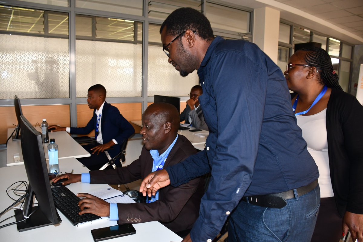 RCMRD_'s tweet photo. This evening, the Chair of the RCMRD Governing Council and also the PS, Ministry of Lands and Natural Resources, Zambia Hon. Patrick Mucheleka met with participants of the ongoing #AFREF training at RCMRD.
While addressing the trainees, now on Day 4 of their workshop, he highlighted the challenges that arise from the use of inconsistent #datums across African countries. He emphasized that these inconsistencies often result in inaccurate #mapping, which can lead to cross-boundary conflicts and land management inefficiencies.
He stressed that the AFREF training initiative is critical in standardizing tools and methodologies across the continent and must be embraced by all.
@LeicaGeosystems @NLC_Kenya @TrimbleCorpNews