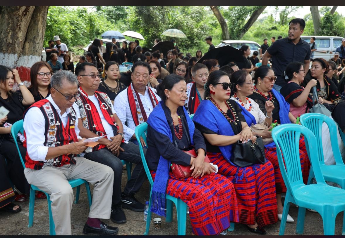 Jenifer_Vaiphei's tweet photo. Thank you, dear people of Nagaland, for embracing us in our hour of grief. In our darkest moment, your love shone through��true Christian compassion in action. Dimapur didn’t just open its airport—it opened its heart to the Kuki community. We’ll never forget
#planecrashahmedabad https://t.co/q6pdQhiKvJ