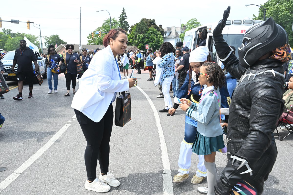 Jacobs School at University at Buffalo (@jacobs_med_ub) on Twitter photo Today we’re honoring #Juneteenth & commemorating the ending of slavery in the United States. It’s a day of celebration & reflection.
Check out photos of <a href="/Jacobs_Med_UB/">Jacobs School at University at Buffalo</a> members participating in the 2025 Juneteenth Festival of Buffalo!
#UBuffalo #BuffaloJuneteenthStrong Today we’re honoring #Juneteenth & commemorating the ending of slavery in the United States. It’s a day of celebration & reflection.
Check out photos of <a href="/Jacobs_Med_UB/">Jacobs School at University at Buffalo</a> members participating in the 2025 Juneteenth Festival of Buffalo!
#UBuffalo #BuffaloJuneteenthStrong