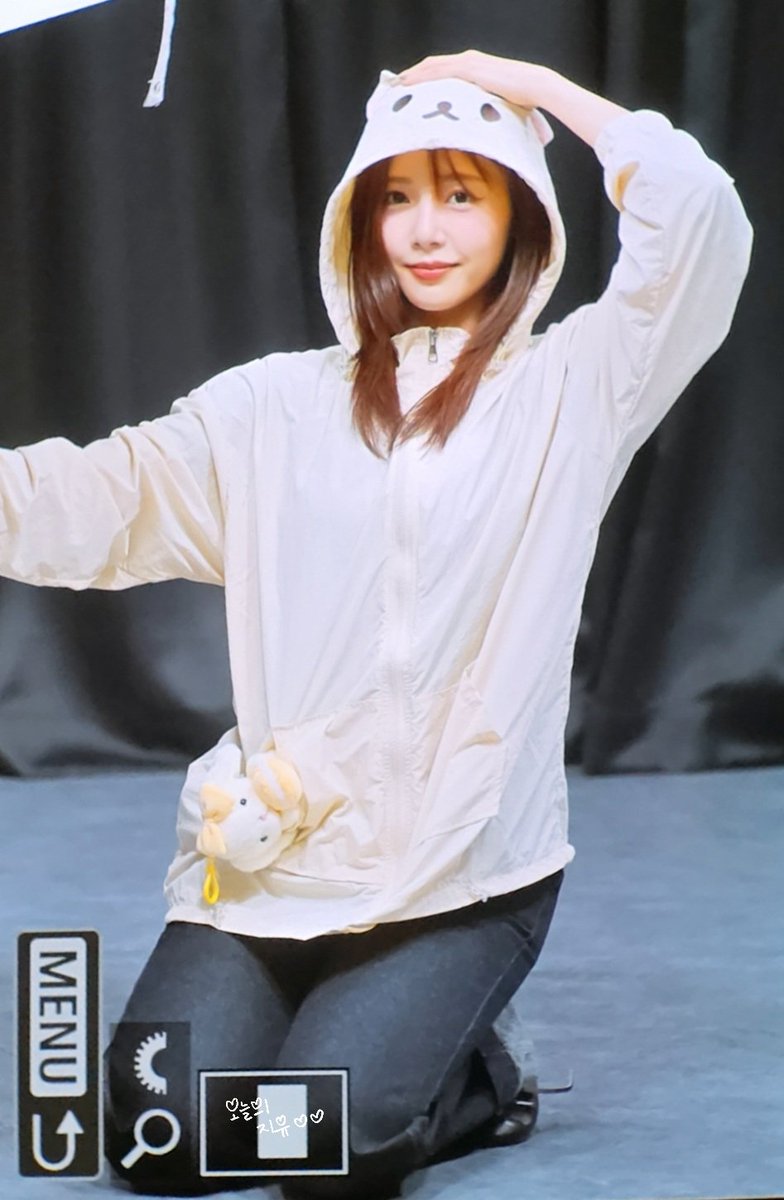 250619 프리뷰

#드림캐쳐 #Dreamcatcher 
#유아유 #UAU
#지유 #JIU