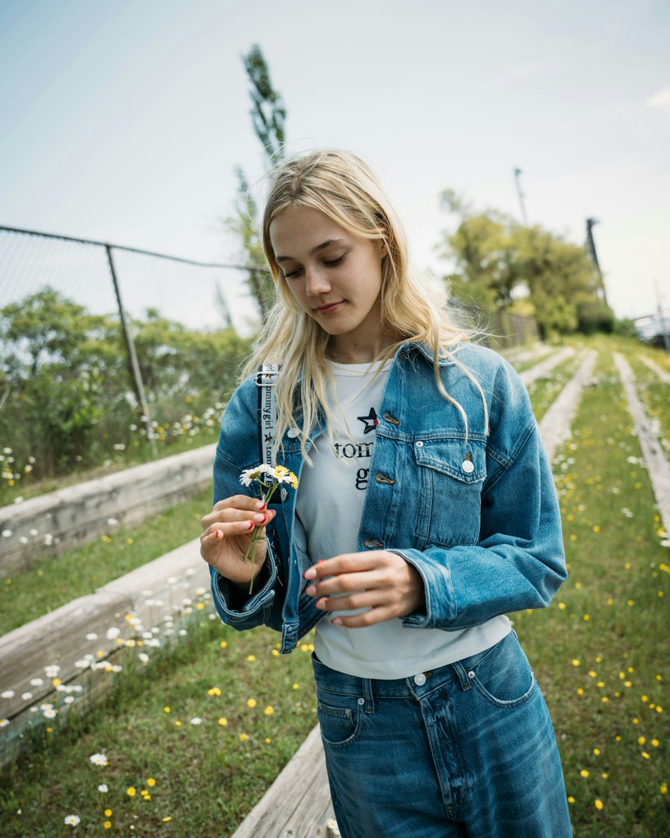 f1academy's tweet image. Alba's race weekend fits did not disappoint in Montreal. 🤩

@tommyhilfiger #F1Academy #CanadianGP