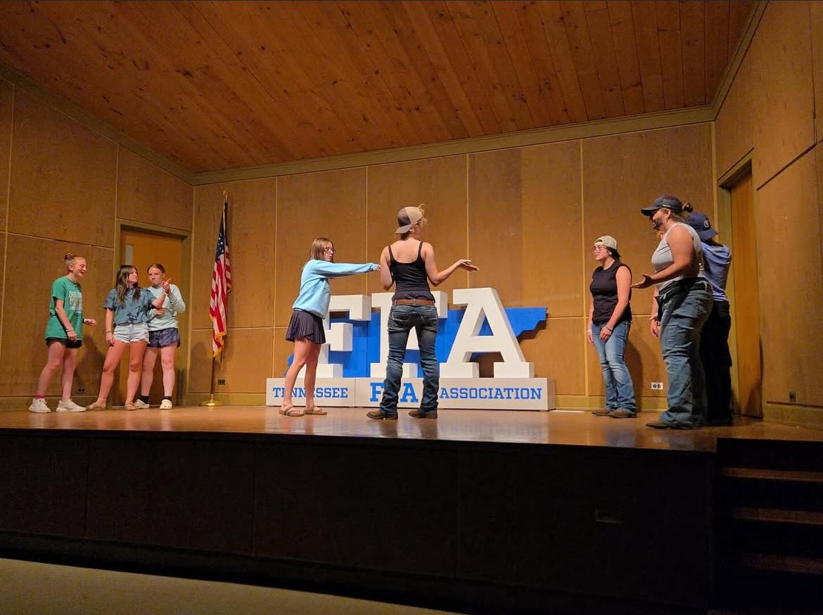 Camp Clements is a blast! From competing in quiz bowl to displaying our awesome talents, we're having the time of our lives. Wish our team luck as we head into the quiz bowl finals! Day 4, let's go!🎉🌱