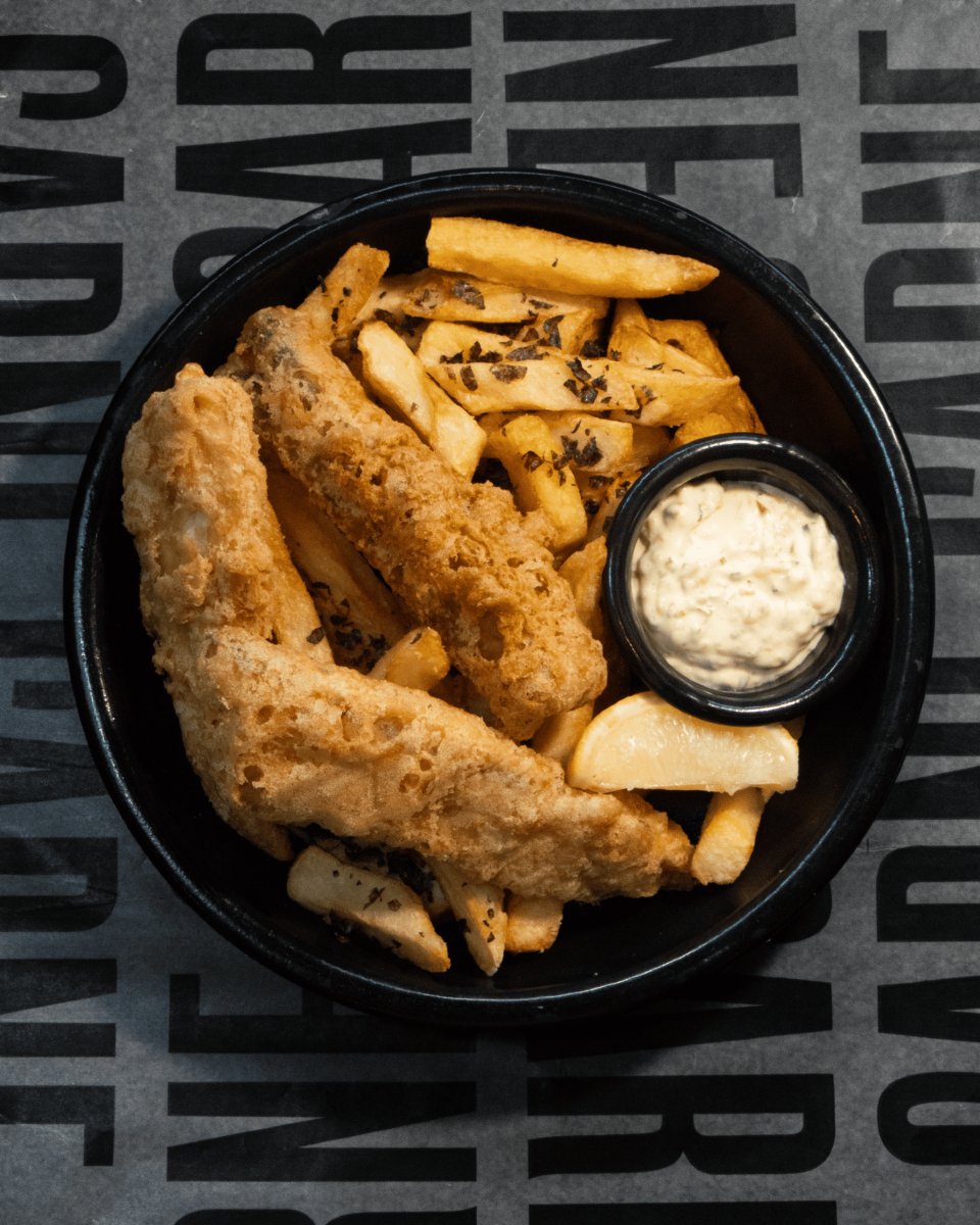 🧂 Un toque de sal. Un mensaje del mar

La Fundación @PorElMar trabaja para conservarlos, y en CARNE nos sumamos a esa causa con lo que mejor sabemos hacer: cocina sabrosa con conciencia.

Porque hasta los condimentos pueden contar una historia.
Y esta empieza en el sur más azul.