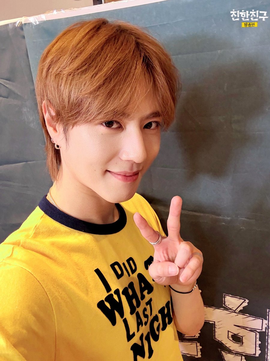 🙌친친방🙌

#친한친구방송반
#유겸 #YUGYEOM #GOT7
<a href="/yugyeom/">김유겸</a> <a href="/AOMGOFFICIAL/">aomgofficial</a>

✅️2025년 밈 하루만에 배우기
✅️즉흥 라이브 ✅️에어 기타,
✅️쓱빡 시범 ✅️즉석에서 안무따기까지

이 대형 겸댕 강아디 못하는게 뭐야 진짜....💛