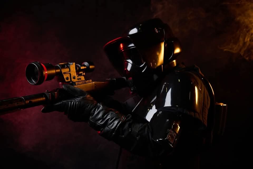 The perfect hunter: no alarm sounds, no warning flashes

Just a whisper of displaced air before the Empire’s will is done

◾️TX-33710 of the Swiss Garrison 501st. 

#501st #501stspecops #shadowtrooper #swiftsilentrelentless